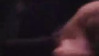 مص عابر: رجل أنيق يتحدى هواة