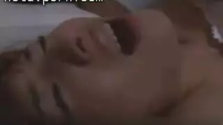 ثدي تارا الحريرية الكبيرين يريحان الجارة المحطمة المجاورة